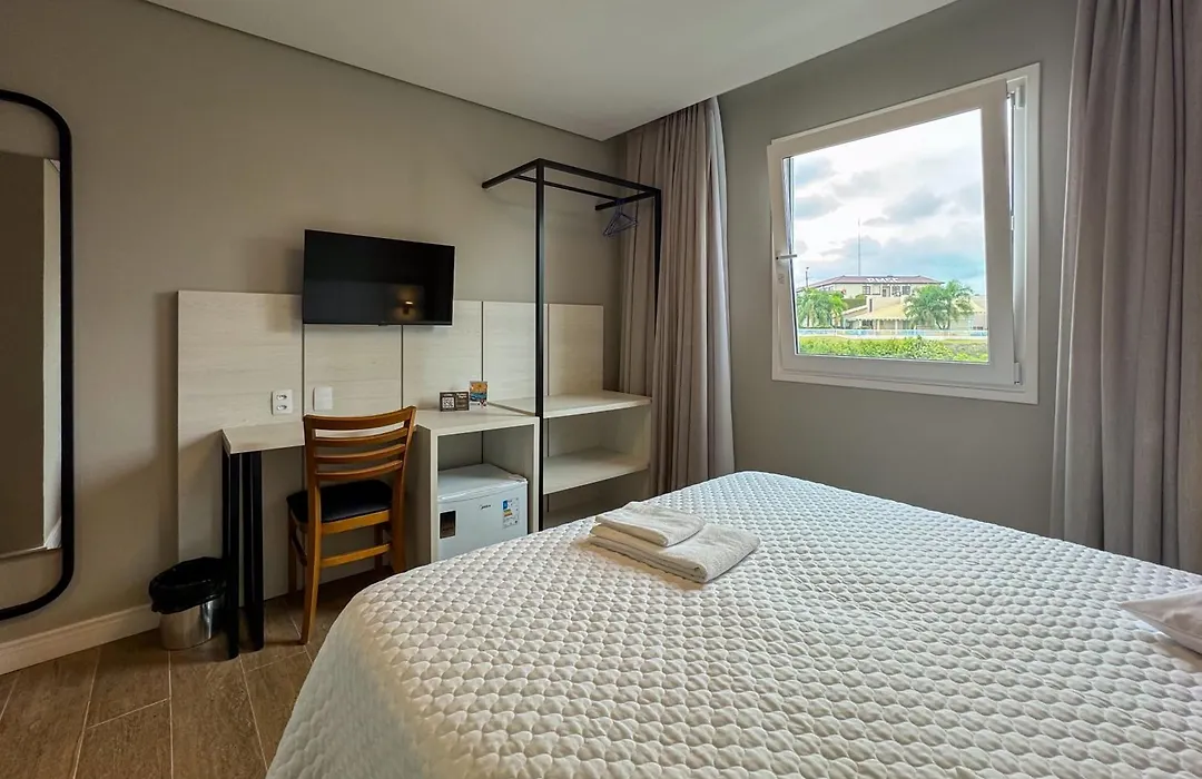 Hotel Emacite Flex-1